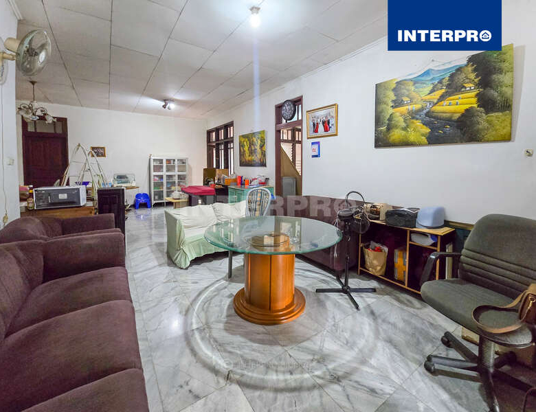 Rumah Dijual Intercon Taman Kebon Jeruk 275m2