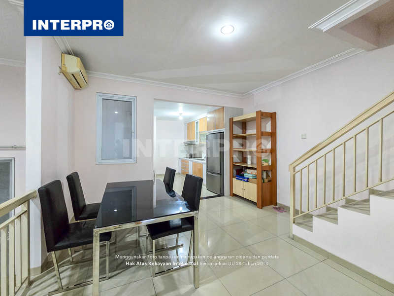 Rumah Dijual Permata Buana 144m2