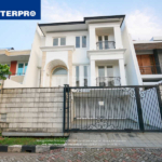 Rumah Dijual Puri Kencana Luas 200m2 3 Lantai
