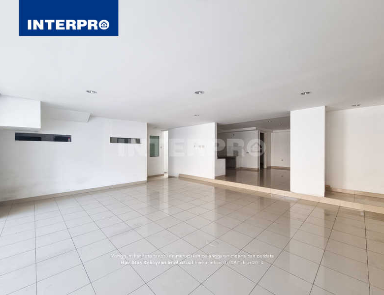 Rumah Dijual Puri Kencana Luas 200m2 3 Lantai