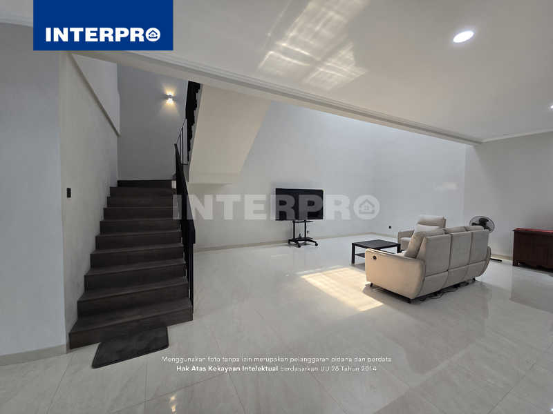 Rumah Dijual Puri Kencana Luas 200m2 (3) Rumah Dijual Puri Kencana Luas 200m2