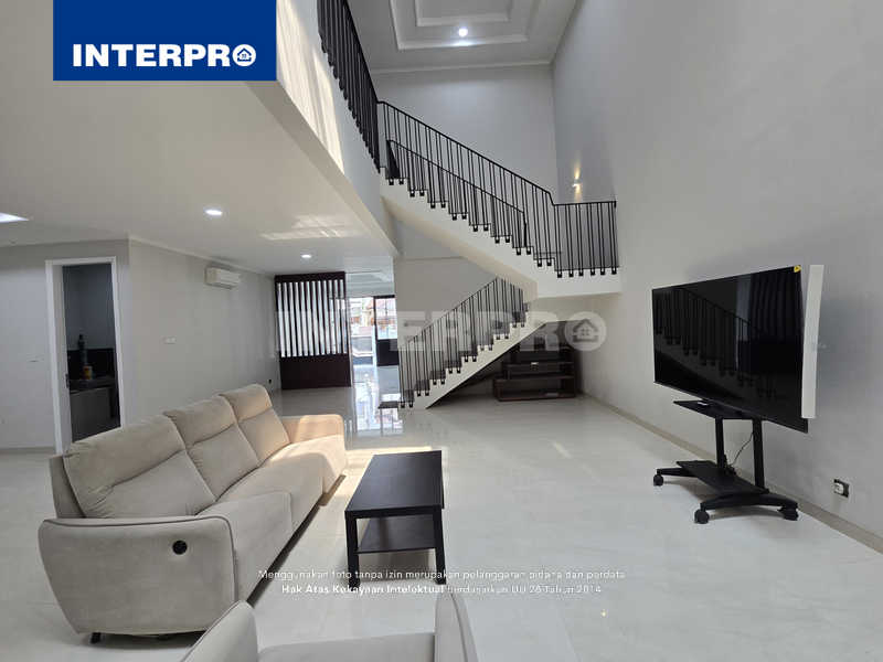 Rumah Dijual Puri Kencana Luas 200m2 Rumah Dijual Puri Kencana Luas 200m2