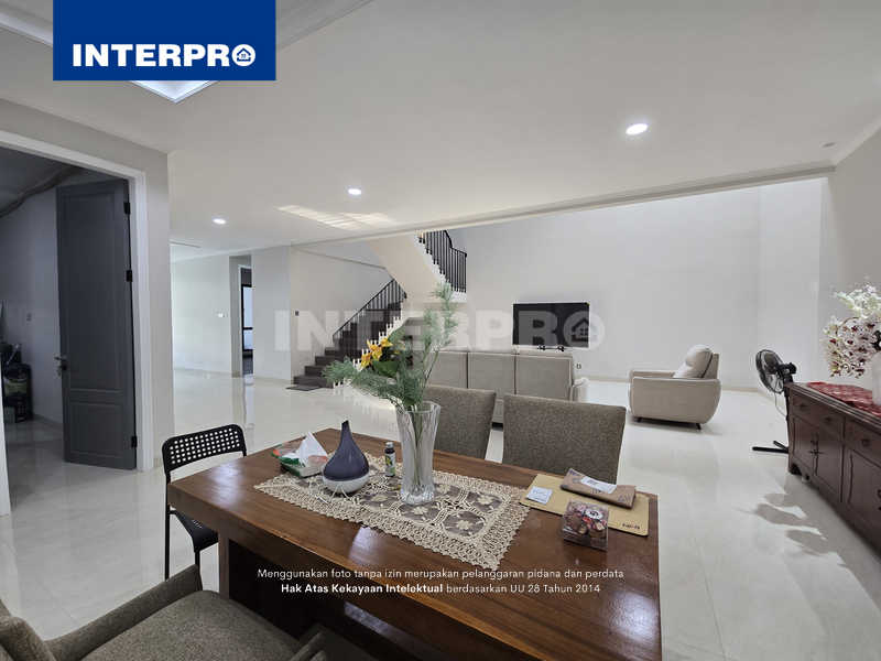 Rumah Dijual Puri Kencana Luas 200m2 (6) Rumah Dijual Puri Kencana Luas 200m2