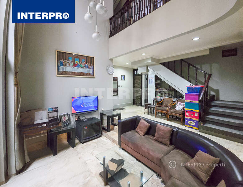 Rumah Dijual Taman Kedoya Baru 360m2
