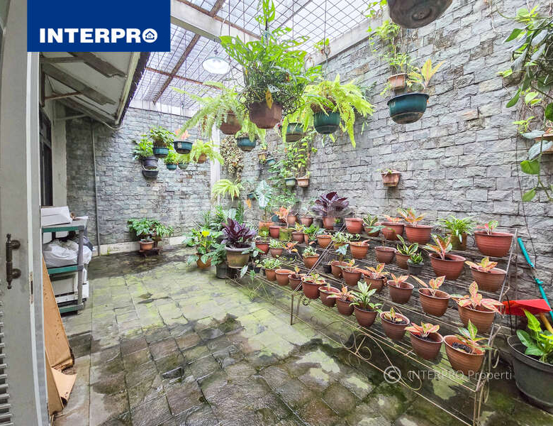 Rumah Dijual Taman Kedoya Baru 360m2