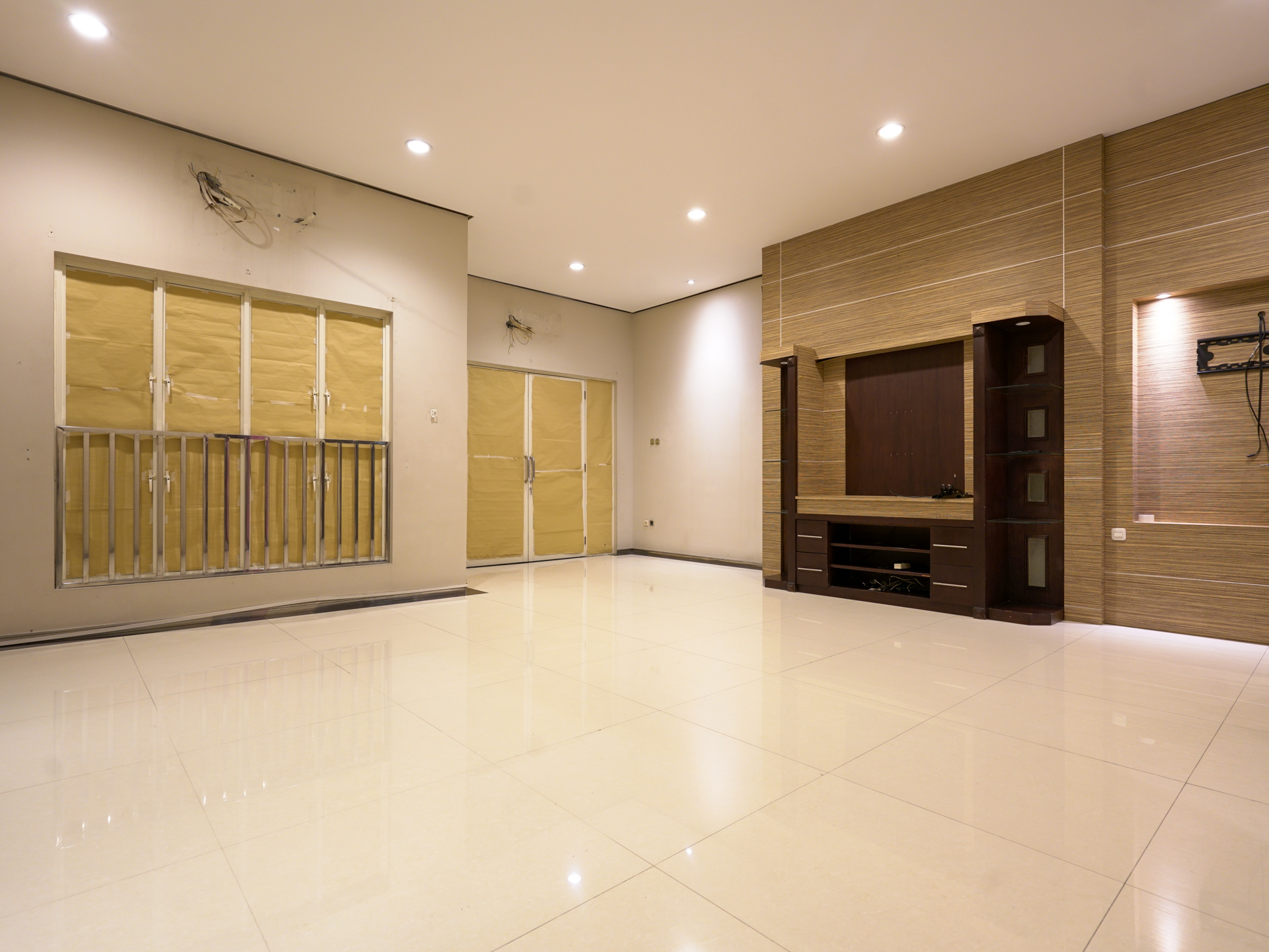 Rumah Dijual Taman Permata Buana Luas Tanah 250m2 (14) Rumah Dijual Taman Permata Buana Luas Tanah 250m2 (1)